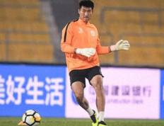 开运-意外！不是王大雷也不是于金永，他是唯一入围金手套奖的鲁能门将