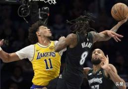 开云平台-分析：湖人队傑(jié)克遜(xùn)·海耶斯和湖人替补阵容如(rú)何(hé)改(gǎi)变比赛