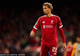 开运-琼斯成功传球122次，创造03-04赛季以来利物浦欧冠单场纪录