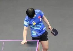 开云-乒乓球比赛运动员为什么要摸球台，乒乓球运动员的“摸桌”玄学：汗水背后的科学博弈与规则挑战