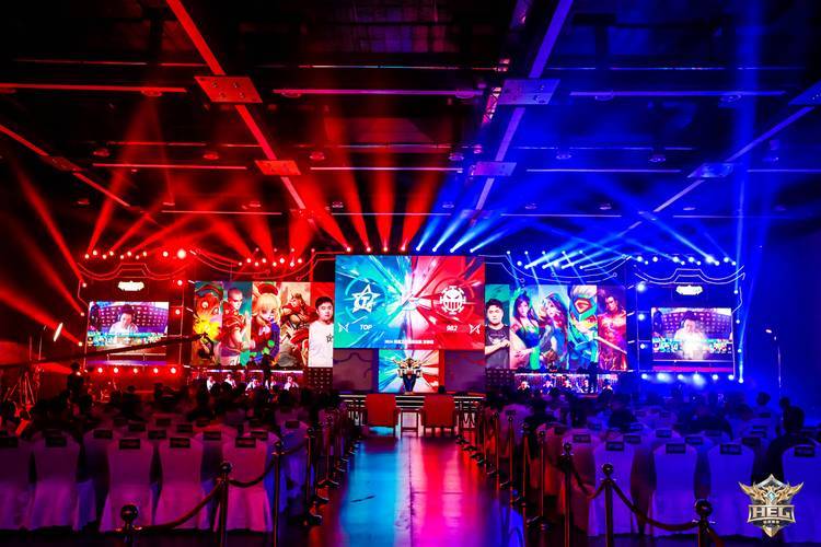 开云网址-今日(rì)電(diàn)競(jìng)推荐分析｜LPL常槼(guī)赛：WBG vs UP，BP博弈(yì)与战术碰(pèng)撞(zhuàng)解读