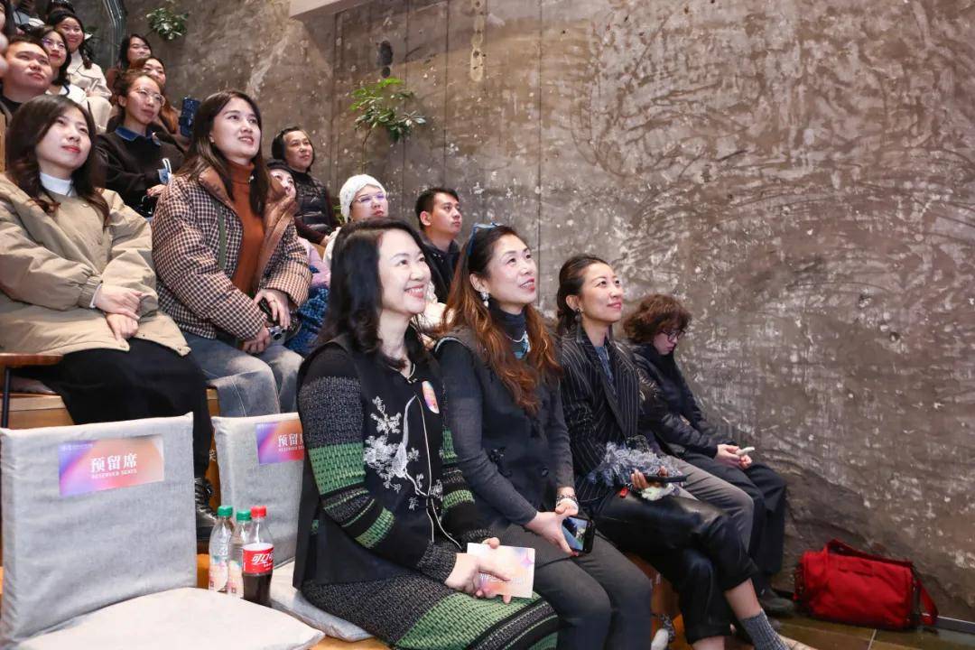 开云平台-亮点「十(shí)一月·暮(mù)秋」精彩(cǎi)活(huó)动集(jí)锦来啦~