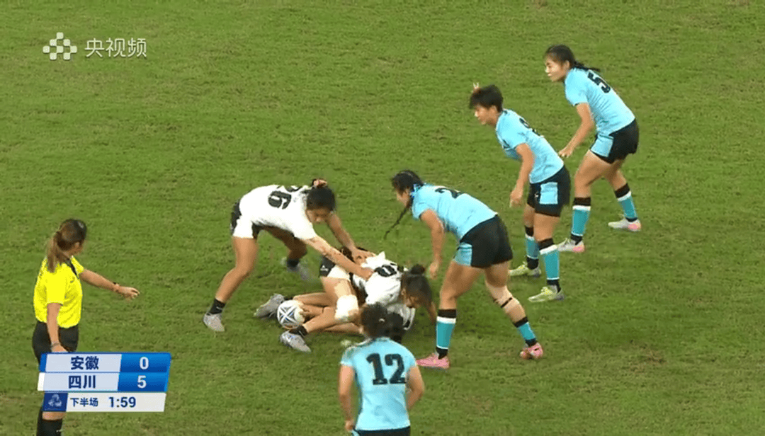 开云-青神橄榄球队代表四川夺全运会铜牌