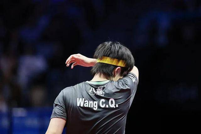 开云平台-樊振东王楚钦打扁比赛用球