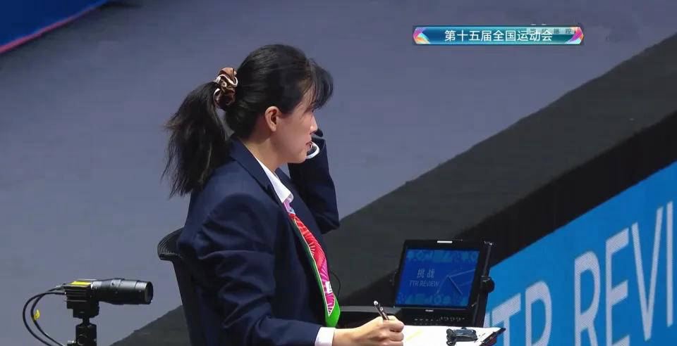 开运-全运會(huì)乒(pīng)乓(pāng)球混雙(shuāng)半(bàn)决赛的尴尬一幕(mù)：鹰眼(yǎn)无结论，裁判决定重打！